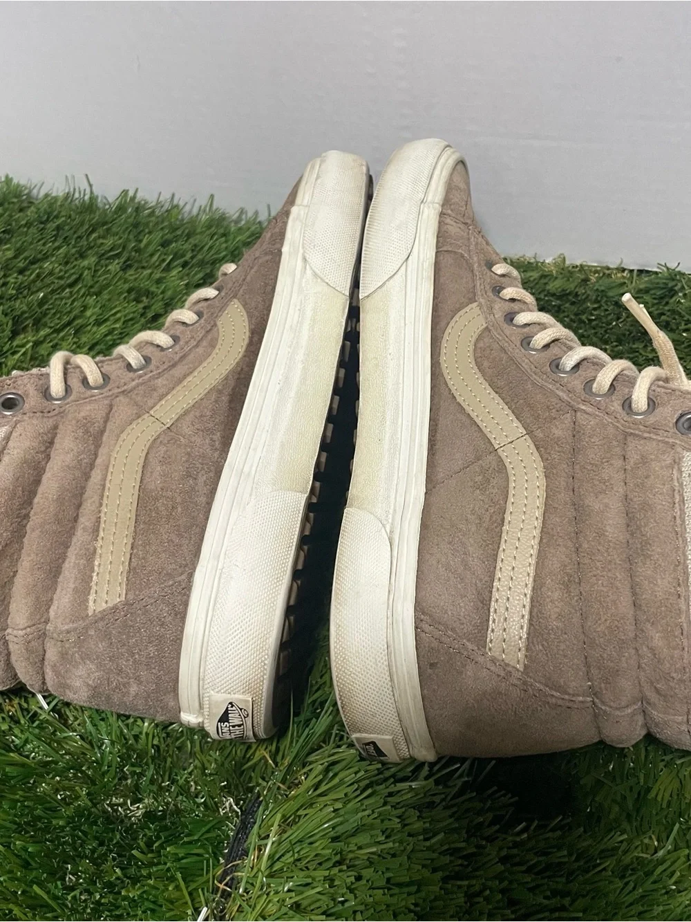 Vans Sk8-Hi Scotchgard 3M Suede Taupe Brown Sneakers Men’s 6 Women’s 7.5 EU 38